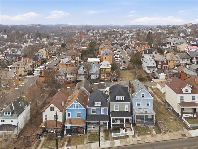 84 Beltzhoover Ave, Mt Washington, PA 15210