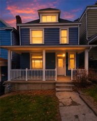 84 Beltzhoover Ave, Mt Washington, PA 15210