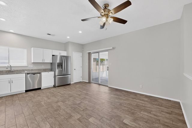 232 Chaparral Loop SE, Rio Rancho, NM 87124