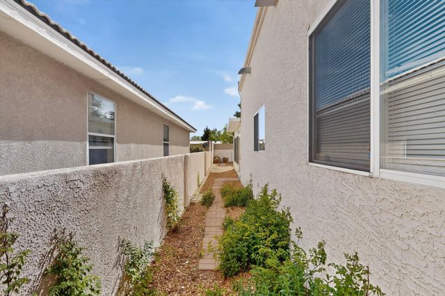 232 Chaparral Loop SE, Rio Rancho, NM 87124