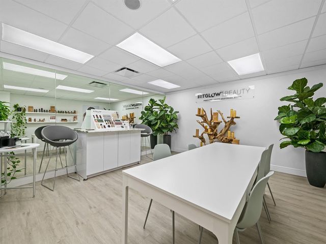 700 NE 13th Street, Fort Lauderdale, FL 33304