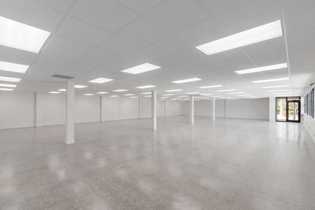 700 NE 13th Street, Fort Lauderdale, FL 33304