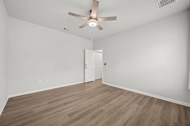 121 Shiner LN, Georgetown, TX 78626