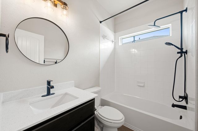 121 Shiner LN, Georgetown, TX 78626