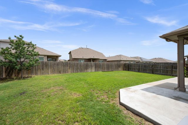 121 Shiner LN, Georgetown, TX 78626