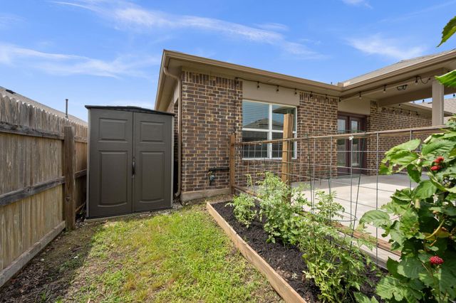 121 Shiner LN, Georgetown, TX 78626