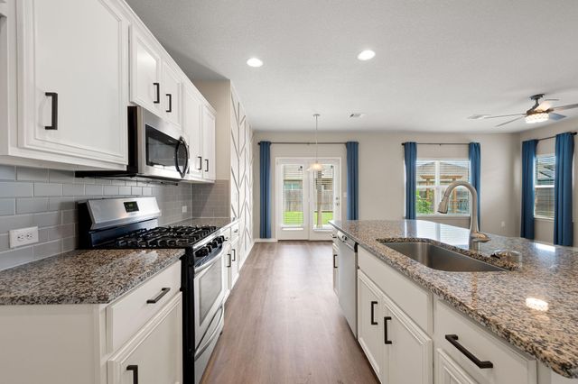 121 Shiner LN, Georgetown, TX 78626
