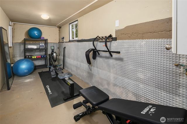 2407 11th Avenue E, Seattle, WA 98102
