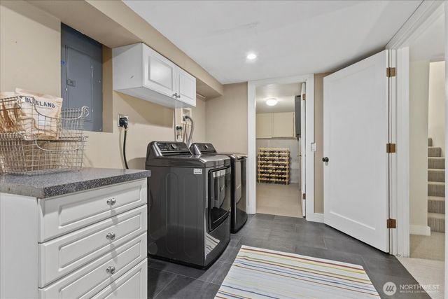 2407 11th Avenue E, Seattle, WA 98102