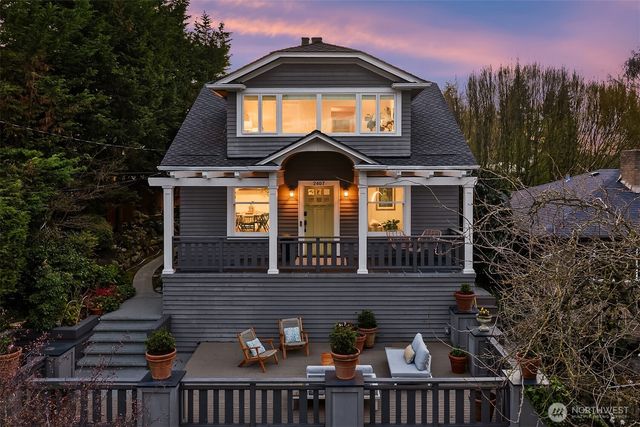 2407 11th Avenue E, Seattle, WA 98102