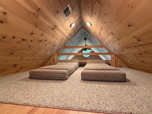 W3895 Timber Lake ROAD, East Troy, WI 53120