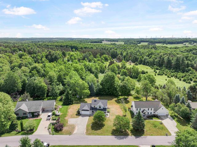 8956 Lamplighter Lane, Cadillac, MI 49601