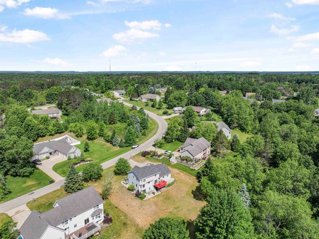 8956 Lamplighter Lane, Cadillac, MI 49601