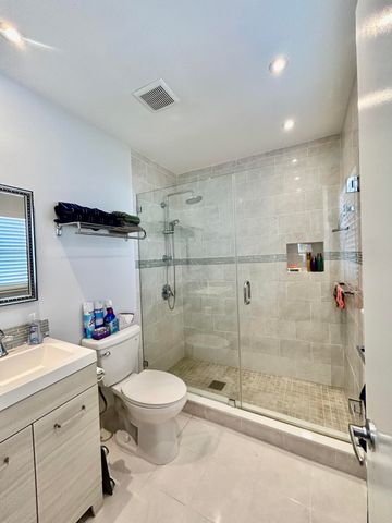 19143 Fairlawn Way, Boca Raton, FL 33434