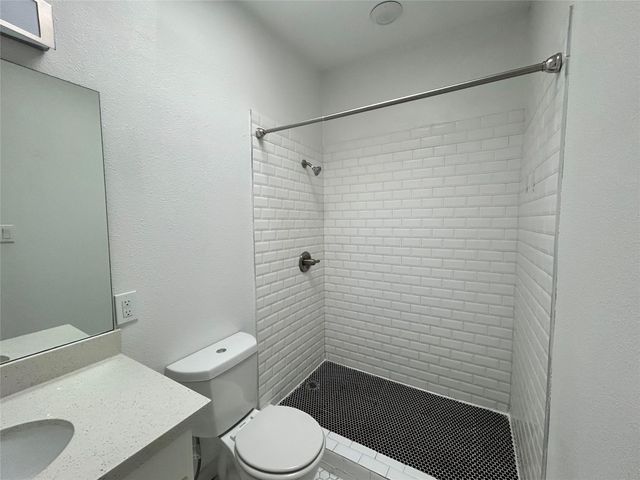 219 Marshall Street 230, Houston, TX 77006