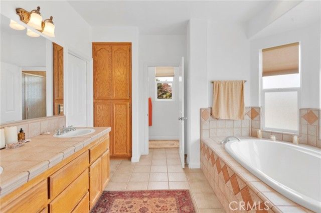 7748 Calpella, Hesperia, CA 92345