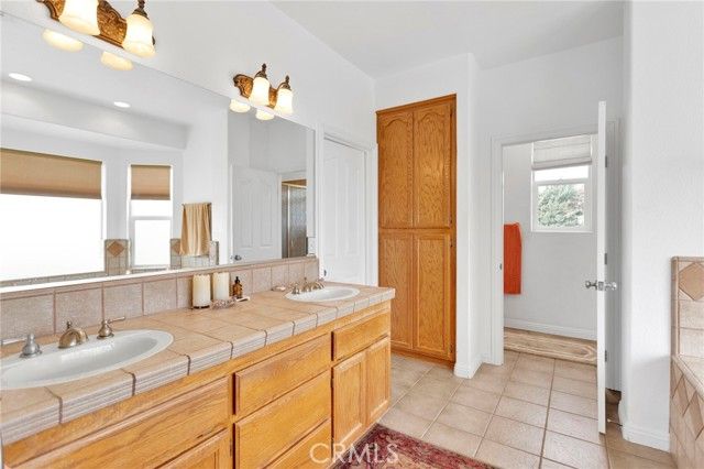 7748 Calpella, Hesperia, CA 92345