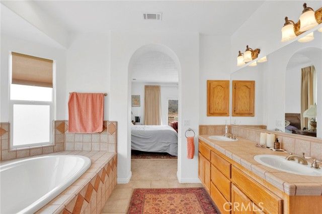 7748 Calpella, Hesperia, CA 92345