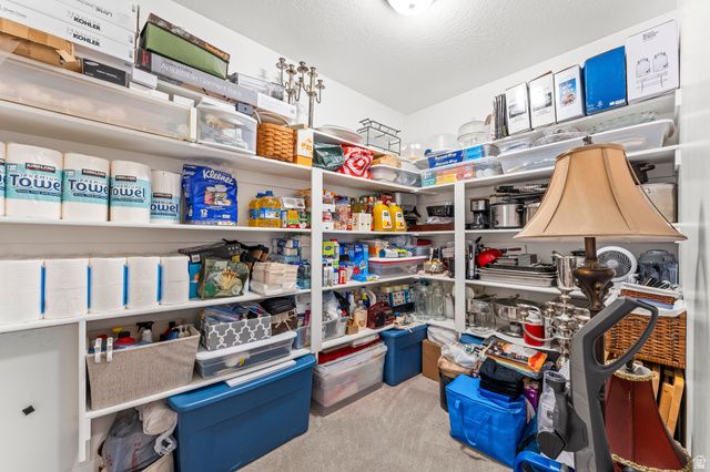 11657 S NIGHT HERON RD, South Jordan, UT 84009