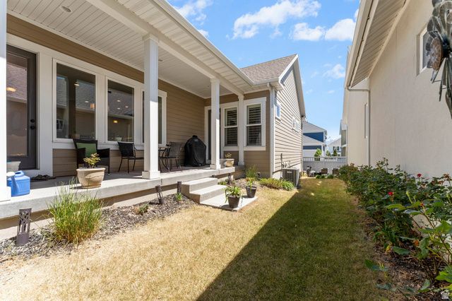 11657 S NIGHT HERON RD, South Jordan, UT 84009