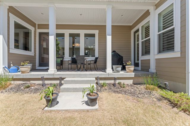 11657 S NIGHT HERON RD, South Jordan, UT 84009