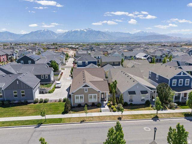 11657 S NIGHT HERON RD, South Jordan, UT 84009