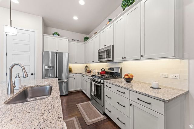11657 S NIGHT HERON RD, South Jordan, UT 84009
