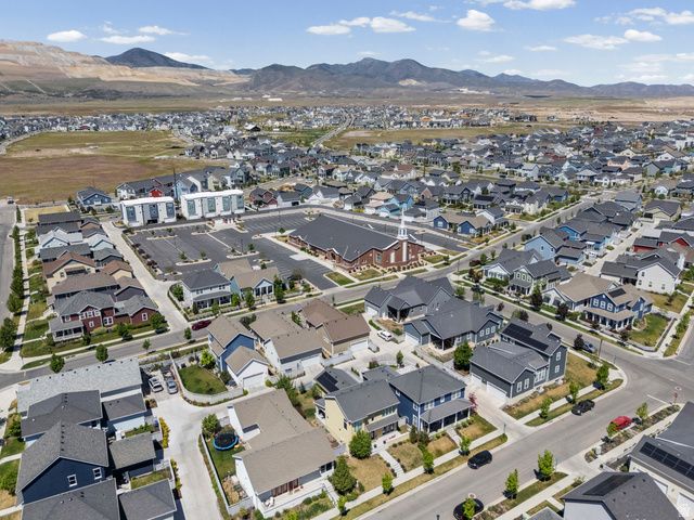 11657 S NIGHT HERON RD, South Jordan, UT 84009
