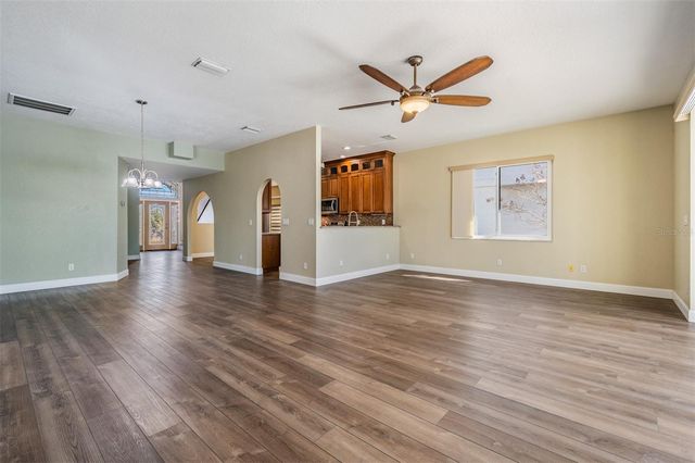 6421 DRAKE COURT, New Port Richey, FL 34652