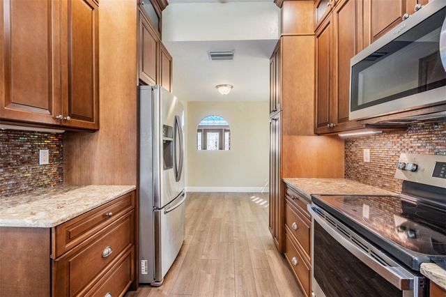 6421 DRAKE COURT, New Port Richey, FL 34652