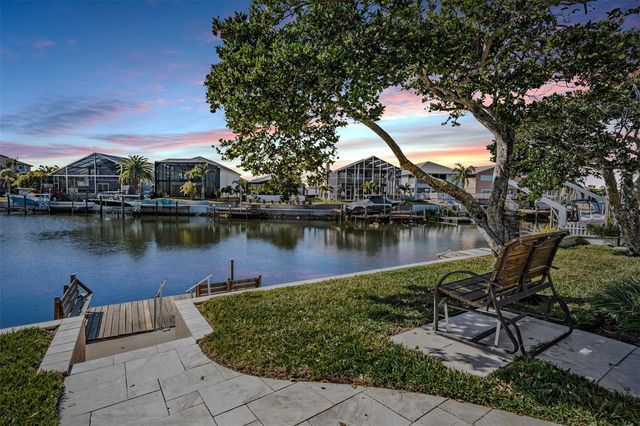 6421 DRAKE COURT, New Port Richey, FL 34652