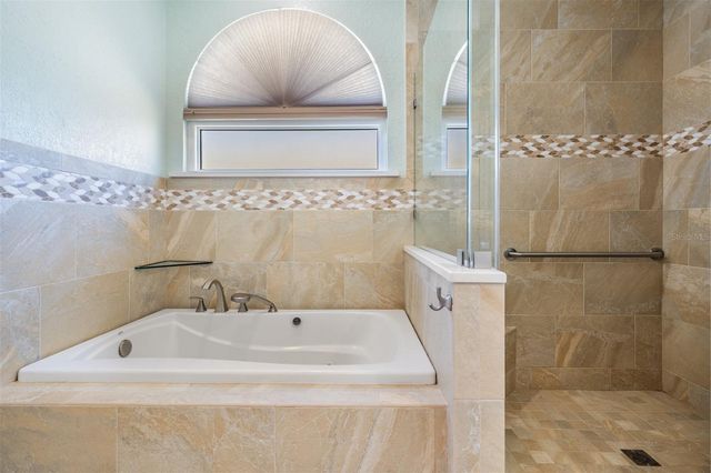 6421 DRAKE COURT, New Port Richey, FL 34652