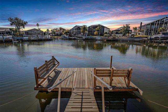 6421 DRAKE COURT, New Port Richey, FL 34652