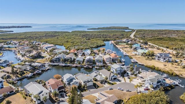 6421 DRAKE COURT, New Port Richey, FL 34652