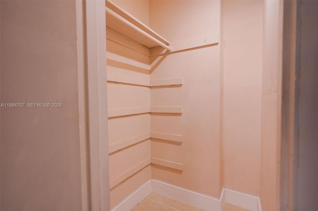 10521 SW 41st Ter, Miami, FL 33165