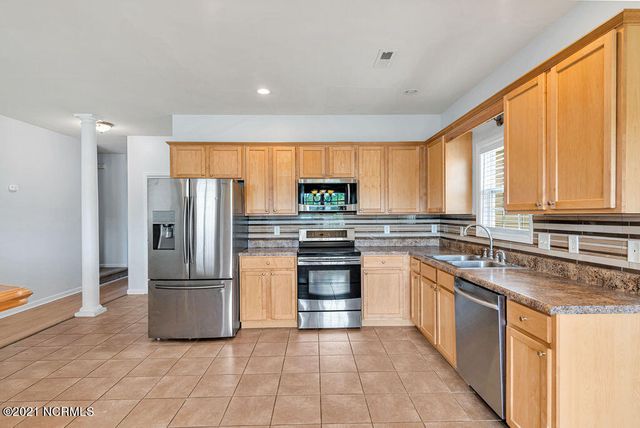 209 Triton Lane, Surf City, NC 28445