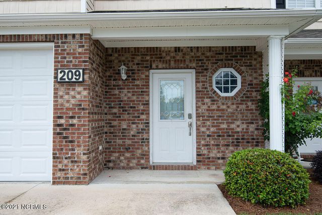 209 Triton Lane, Surf City, NC 28445