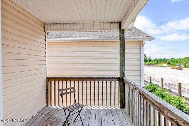 209 Triton Lane, Surf City, NC 28445