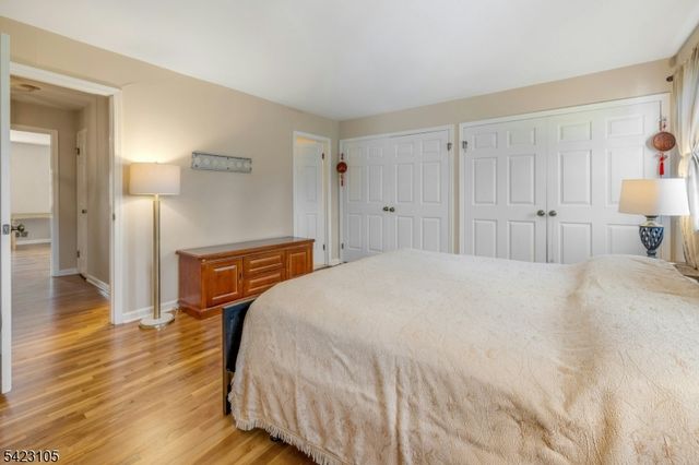 14 Pembroke Dr, Mendham Boro, NJ 07945