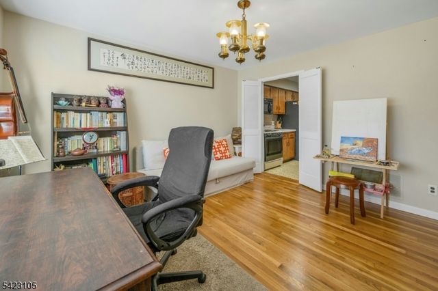 14 Pembroke Dr, Mendham Boro, NJ 07945