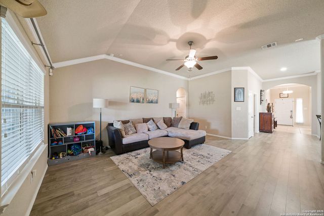 14415 HIGH PLAINS DR, San Antonio, TX 78254