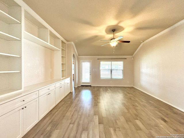 14415 HIGH PLAINS DR, San Antonio, TX 78254