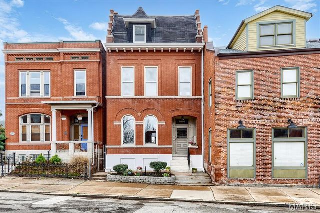 1936 Arsenal Street, St Louis, MO 63118