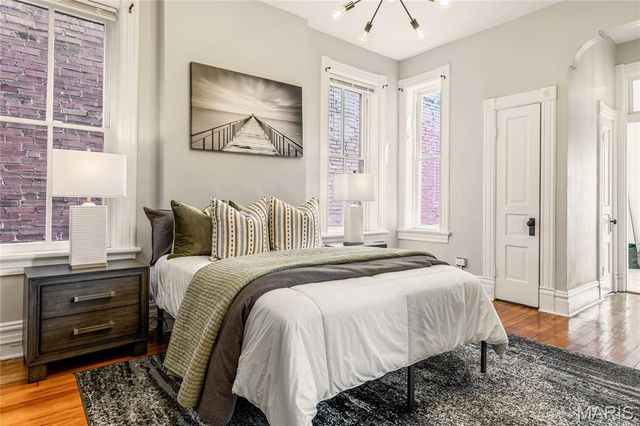 1936 Arsenal Street, St Louis, MO 63118