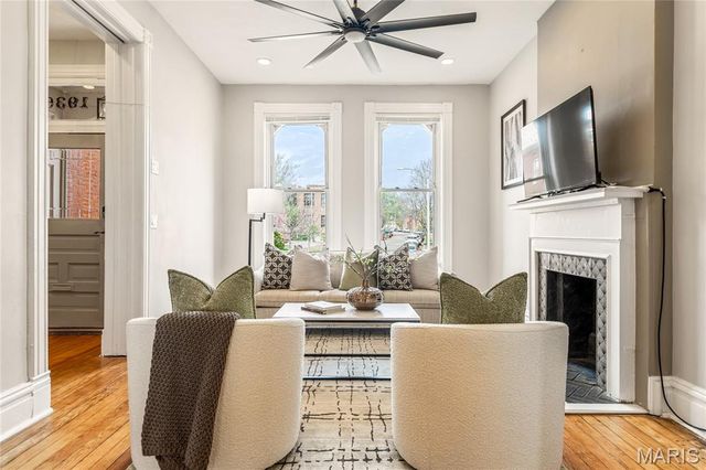 1936 Arsenal Street, St Louis, MO 63118