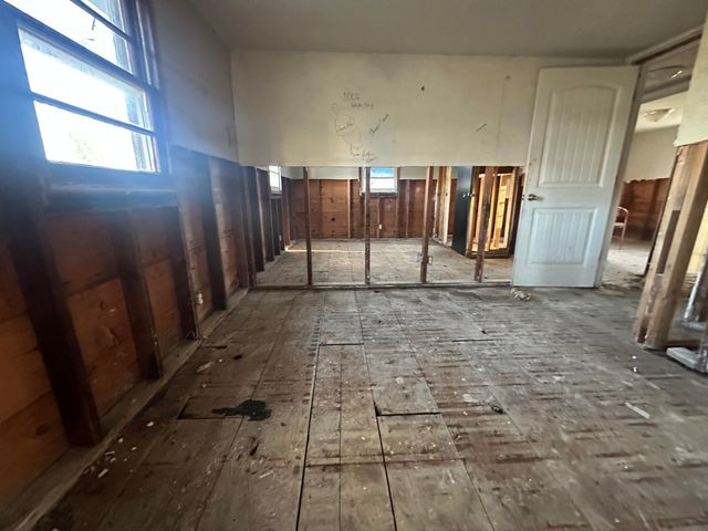 69 Powell Road, Clay City, KY 40312