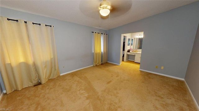 5472 Chatham Lake DR, Virginia Beach, VA 23464