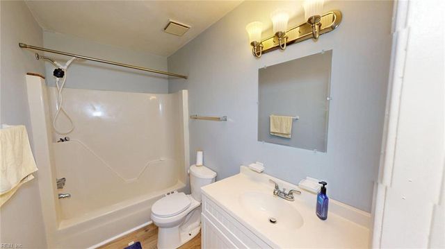 5472 Chatham Lake DR, Virginia Beach, VA 23464