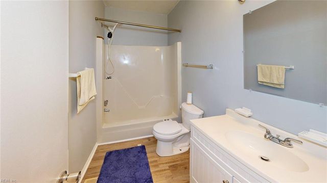 5472 Chatham Lake DR, Virginia Beach, VA 23464