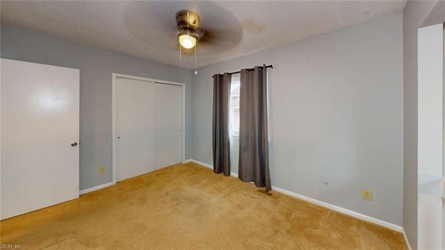 5472 Chatham Lake DR, Virginia Beach, VA 23464